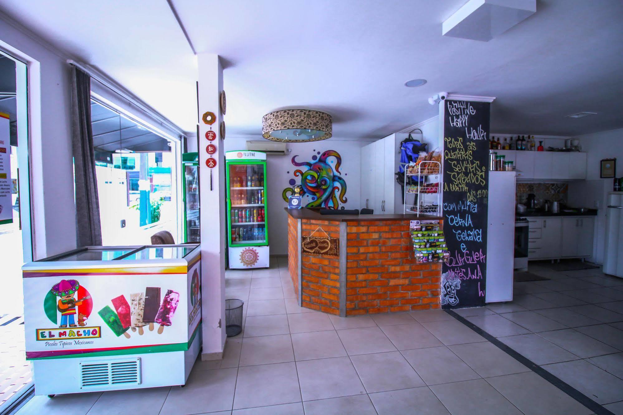 Positive Hostel Balneário Camboriú Exteriér fotografie