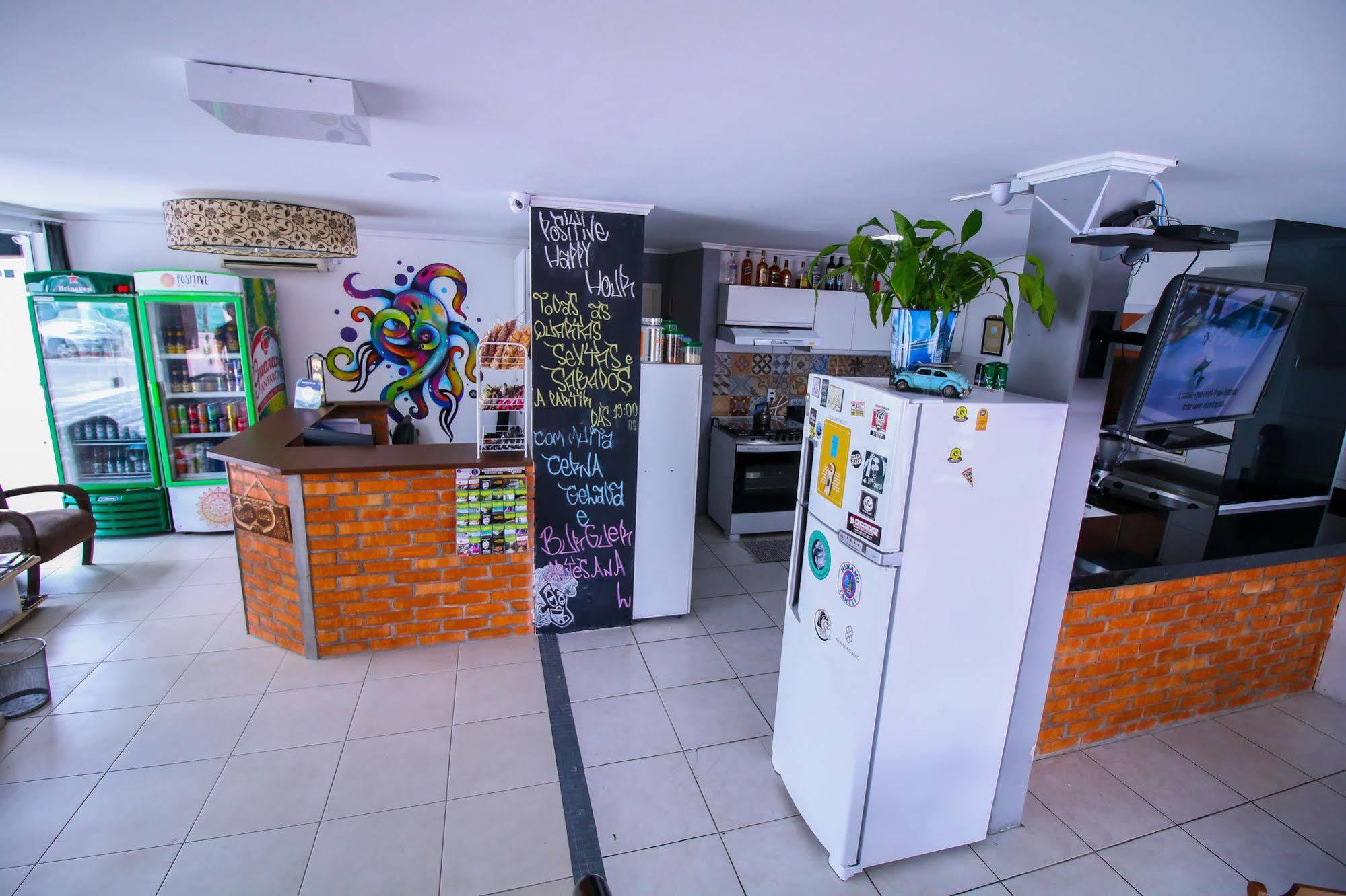 Positive Hostel Balneário Camboriú Exteriér fotografie