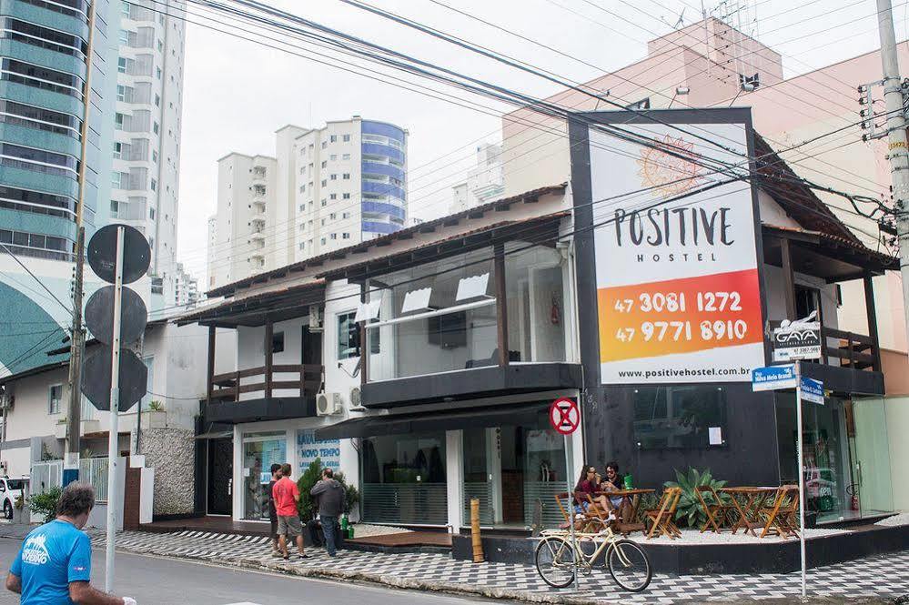 Positive Hostel Balneário Camboriú Exteriér fotografie
